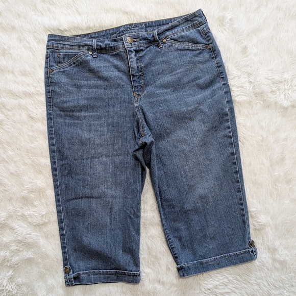 Gloria Vanderbilt Denim - Gloria Vanderbilt Skimmer Denim Capri High Waisted Slimming Jeans Size 12
